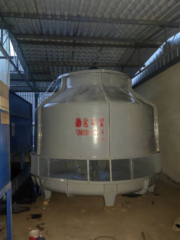 广元1<strong>200t玻璃钢冷却塔</strong>